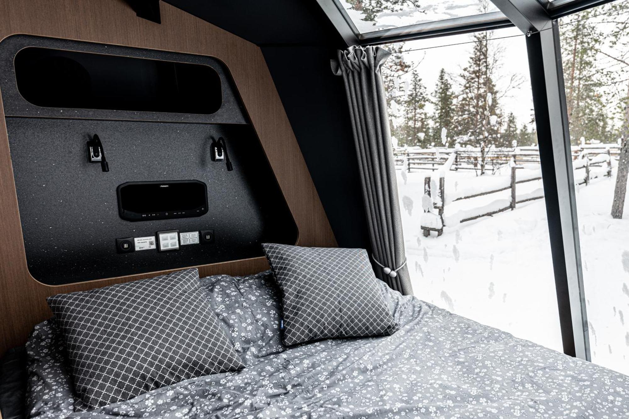 Arctic Guesthouse & Igloos Рануа Екстериор снимка