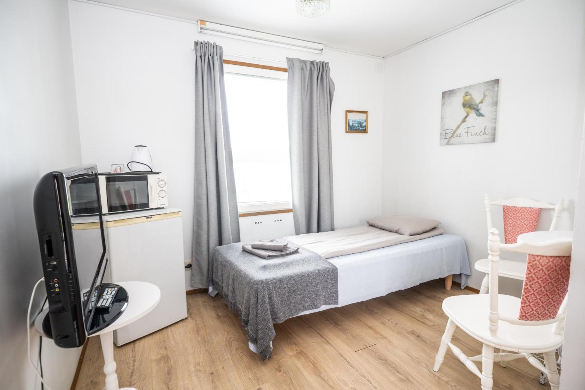 Arctic Guesthouse & Igloos Рануа Екстериор снимка