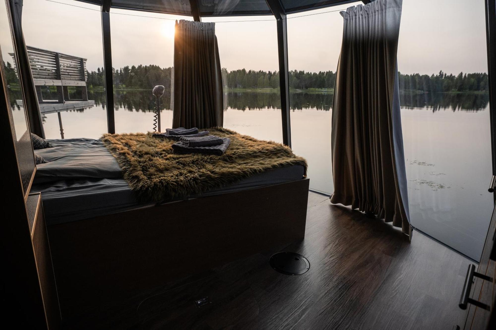 Arctic Guesthouse & Igloos Рануа Екстериор снимка